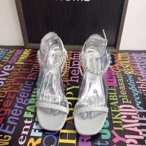 Sensational Jeweled Badgley Mischka Heels!.